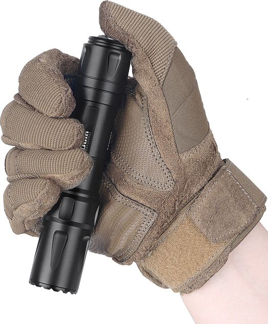 OLIGHT Svietidlo na zbraň Odin 2000lm - čierne (OL0581)