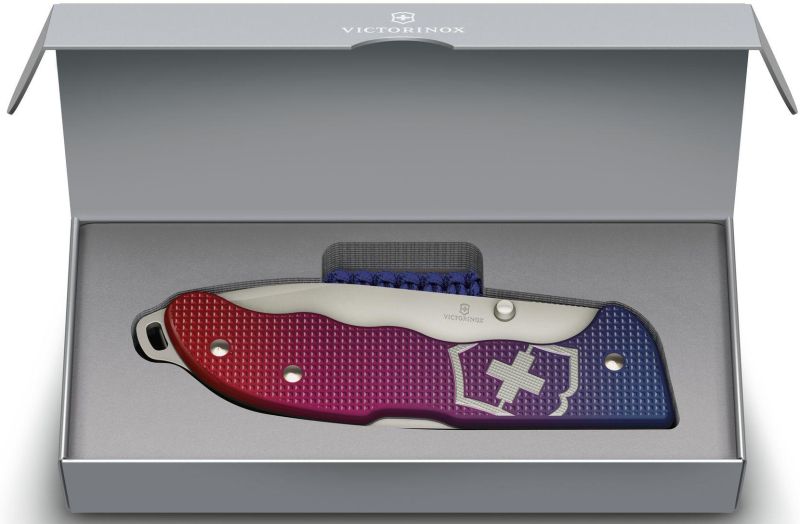 VICTORINOX Zatvárací nôž EVOKE ALOX - blue / red (0.9415.D221)