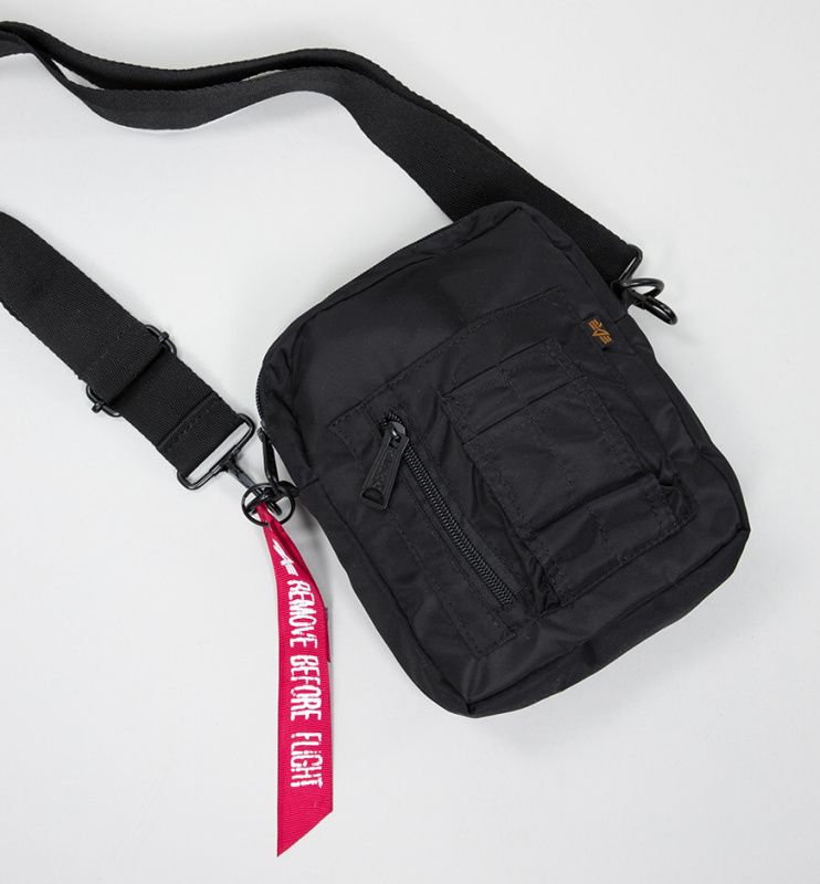 ALPHA INDUSTRIES Taška cez rameno Crew Carry Bag - čierna (196924/03)