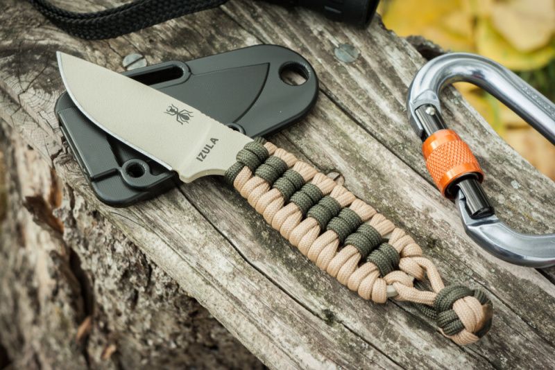 ESEE Nôž s pevnou čepeľou Knives Izula, Paracord - desert tan (ESIDTPC2)