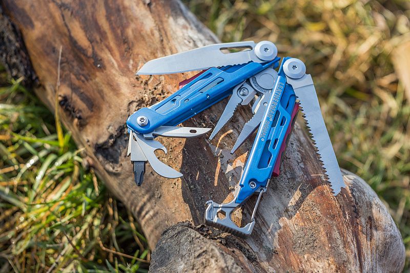 LEATHERMAN Multitool SIGNAL - cobalt (LTG 832741)