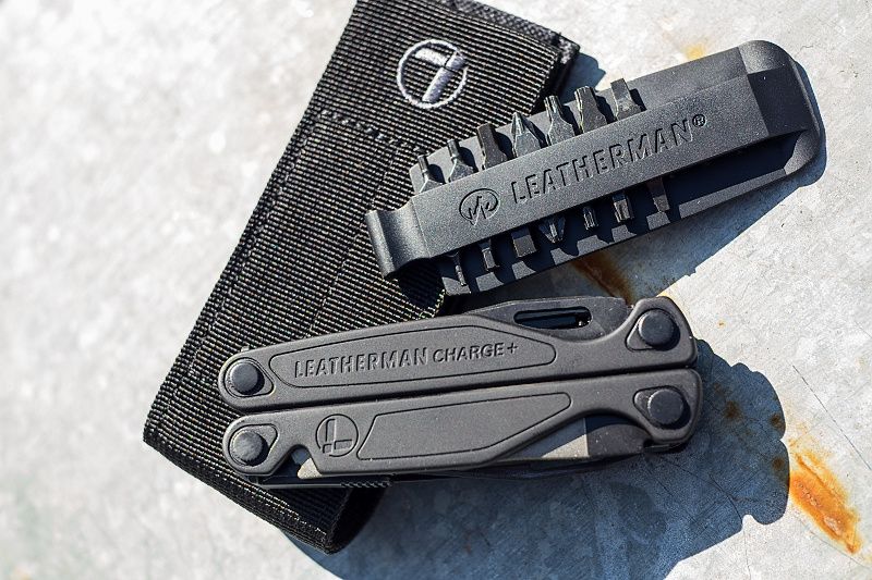 LEATHERMAN Multitool CHARGE PLUS - čierny/čierny (832601)